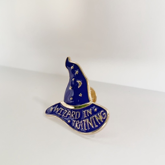 Wizard Hat Pin - Picture 3 of 4